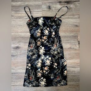 UO Dress 🐉🖤NWOT